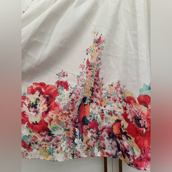 White Girly Dress with Floral Print - Picture 5 of 9